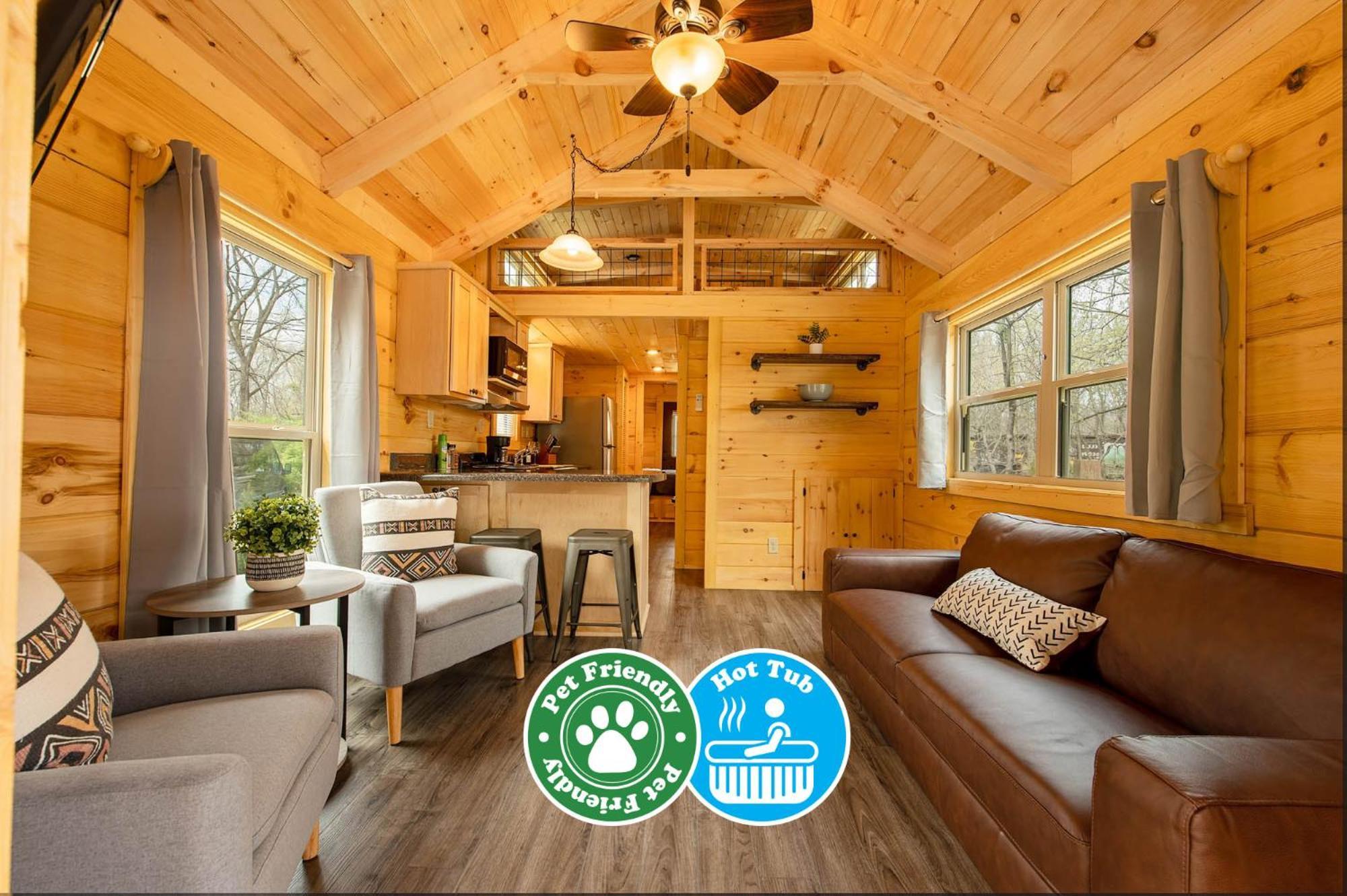 Jake Luxury Hot Tub Near Downtown Holiday home Chattanooga